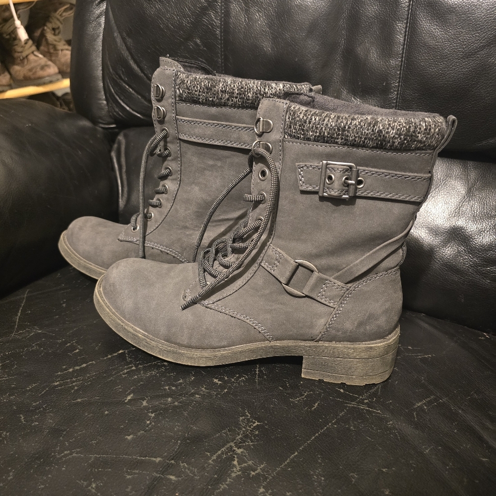 rocket dog boots